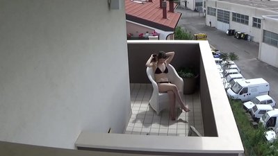 Kusora wandaigara naye achiita bonyora pabalcony